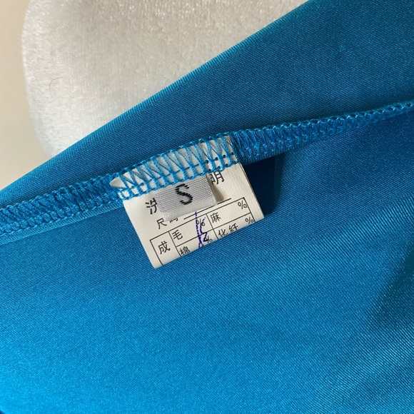 Blue deep plunge dress with open back - Picture 8 of 8